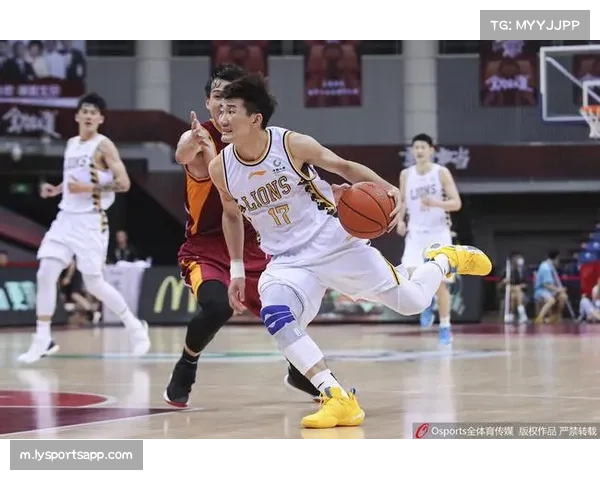 本土中轴线球员承担关键角色 朱辰杰王大雷韦世豪稳固球队架构 本土中轴线球员承担关键角色 朱辰杰王大雷韦世豪稳固球队架构